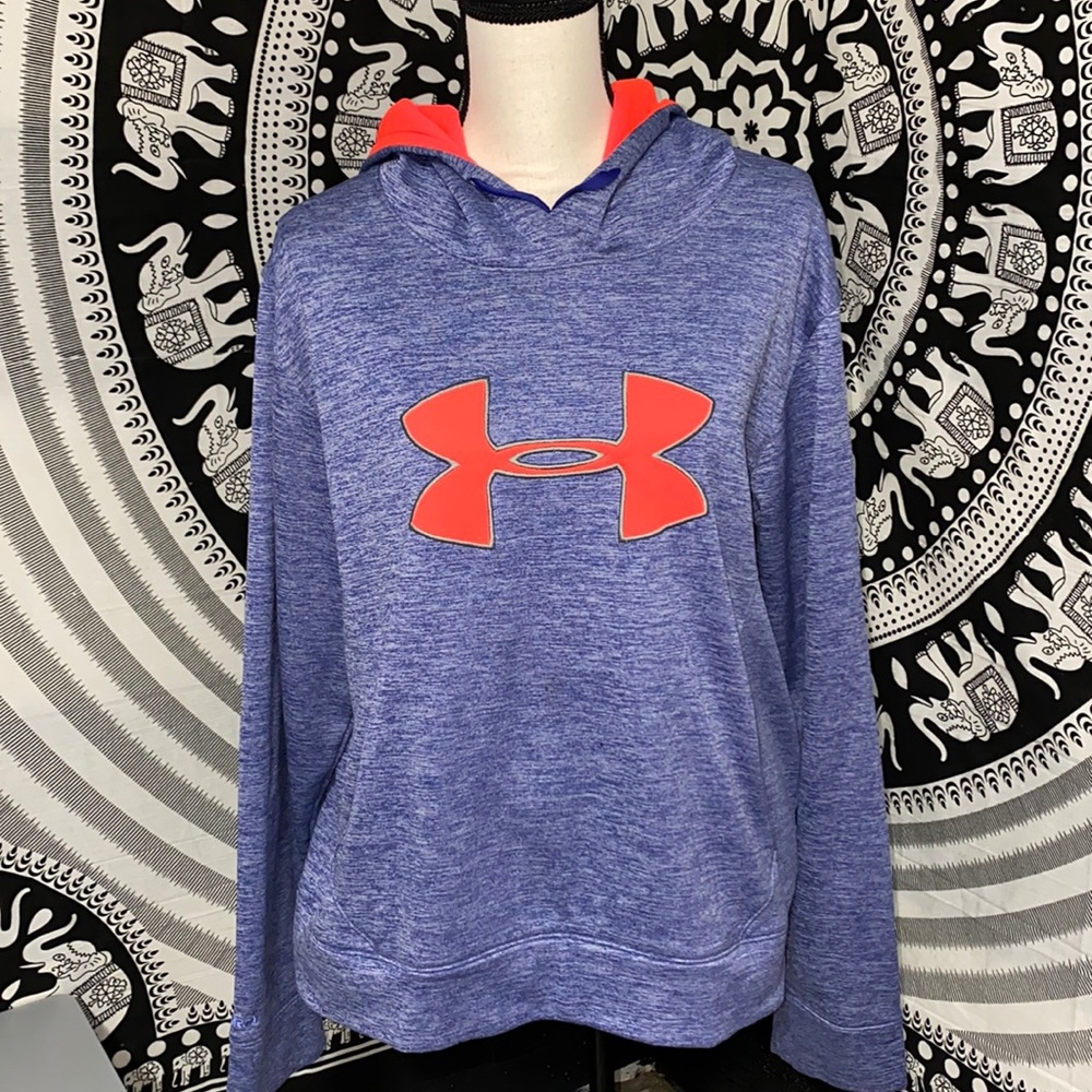 Under armpit hoodie